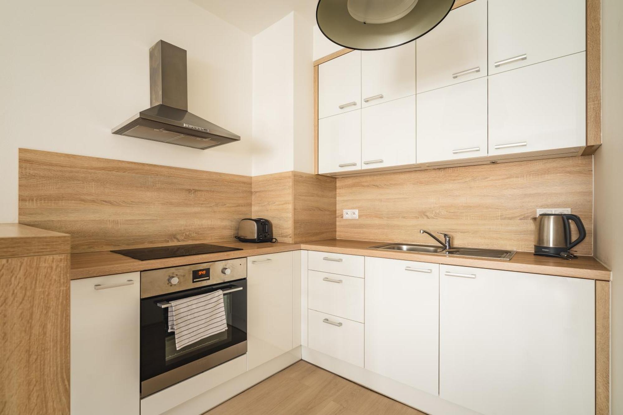 Charming & Cozy Ambiente Apartments Bratislava Luaran gambar
