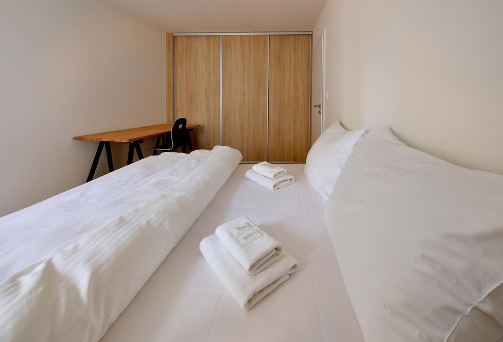 Charming & Cozy Ambiente Apartments Bratislava Luaran gambar