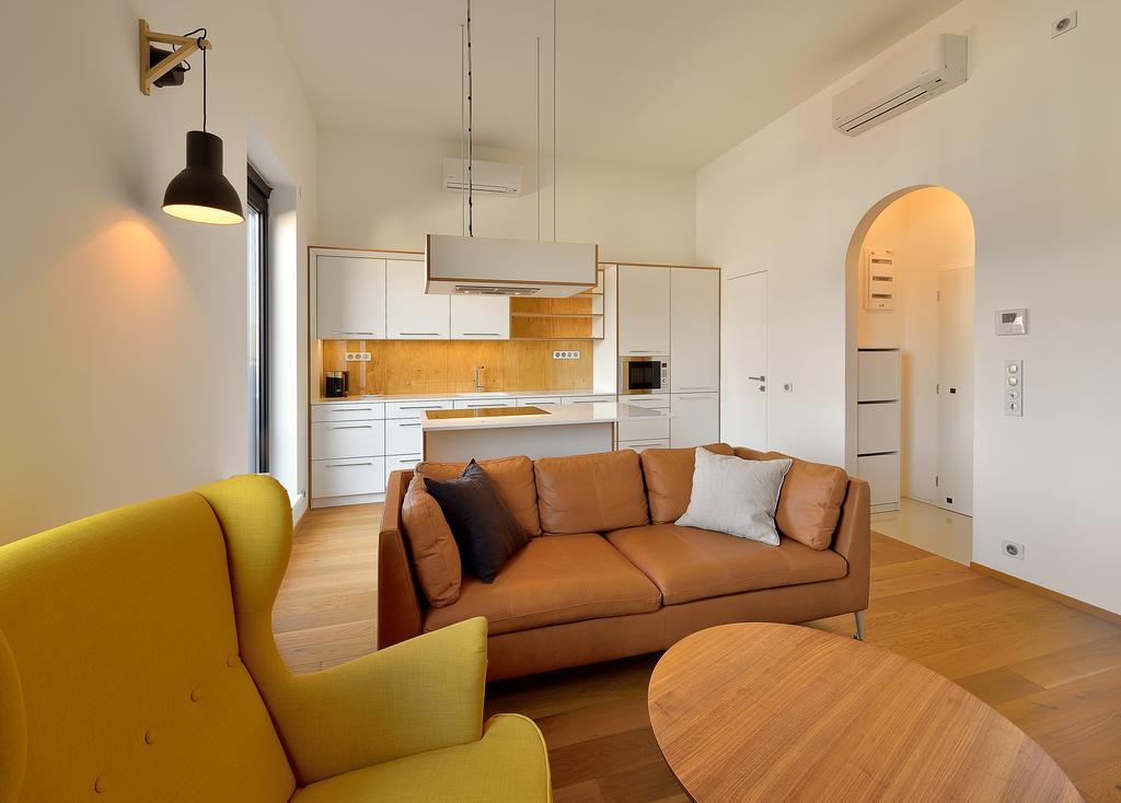 Charming & Cozy Ambiente Apartments Bratislava Luaran gambar
