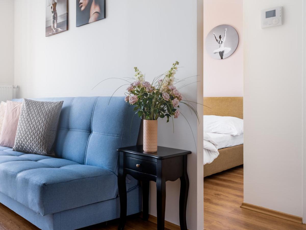 Charming & Cozy Ambiente Apartments Bratislava Luaran gambar
